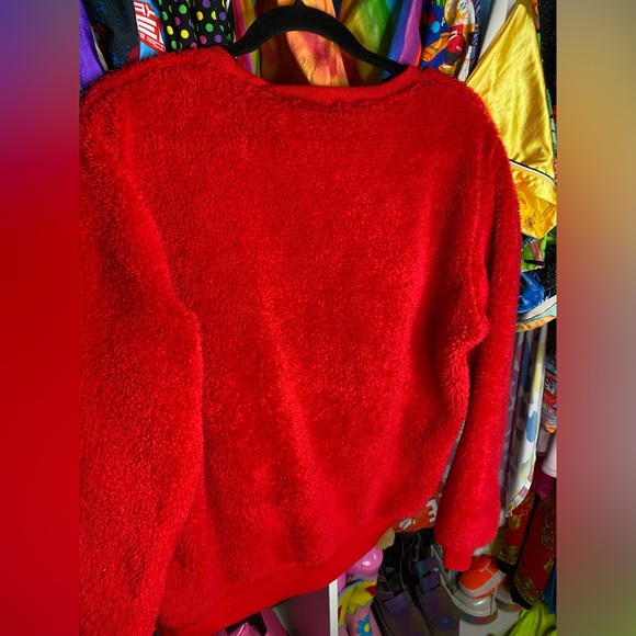 Fuzzy Santa top - Picture 6 of 8